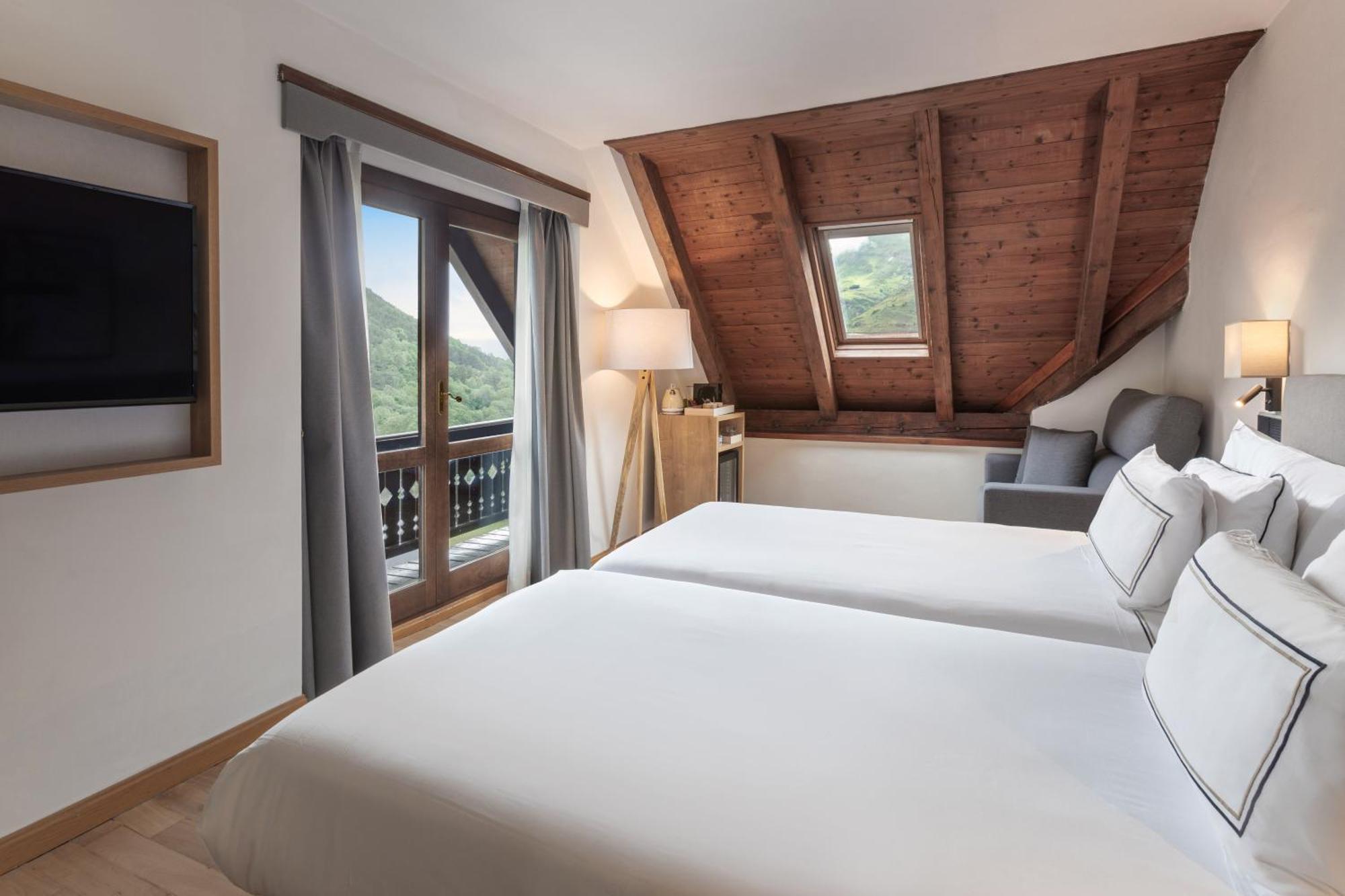 Melia De Tredos Hotell Eksteriør bilde